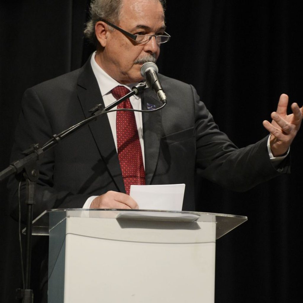 mercadante-toma-posse-no-bndes-e-faz-discurso-em-defesa-da-democracia