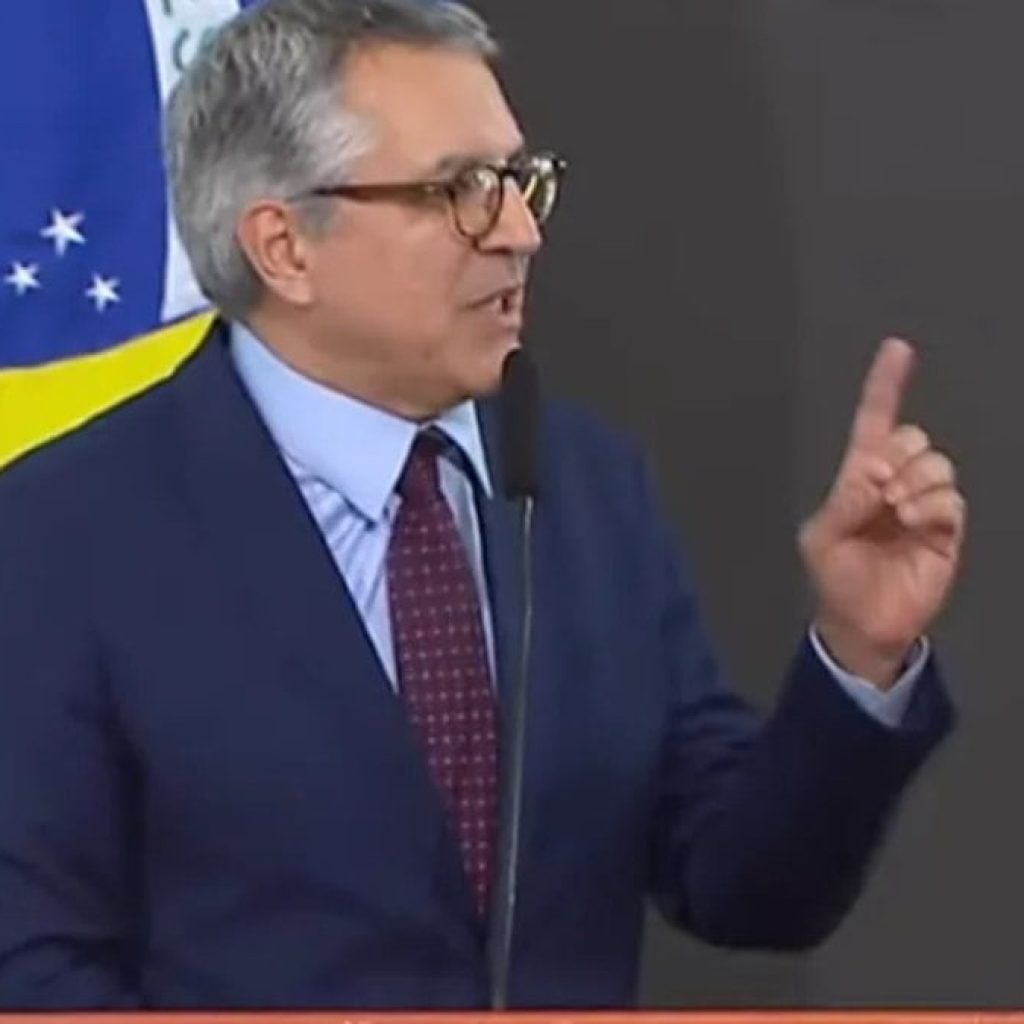 ministro-garante-que-governo-nao-recuara-de-voto-de-qualidade-no-carf