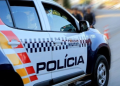 Idosa de 69 anos é presa pela Polícia Militar após tentar matar o próprio irmão com golpes de facão