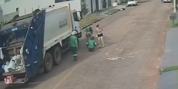 Heróis além da limpeza: trabalhadores ajudam salvar bebê durante emergência em Campo Verde