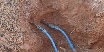 Após cobrança do Plantão da Notícia, vazamento de água é reparado no bairro Chácara das Uvas